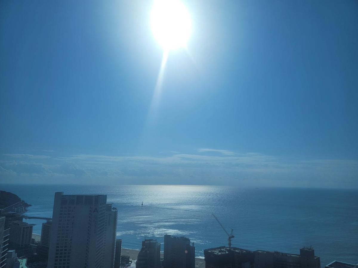 Haeundae Wide Ocean View & Residence Busan Bagian luar foto