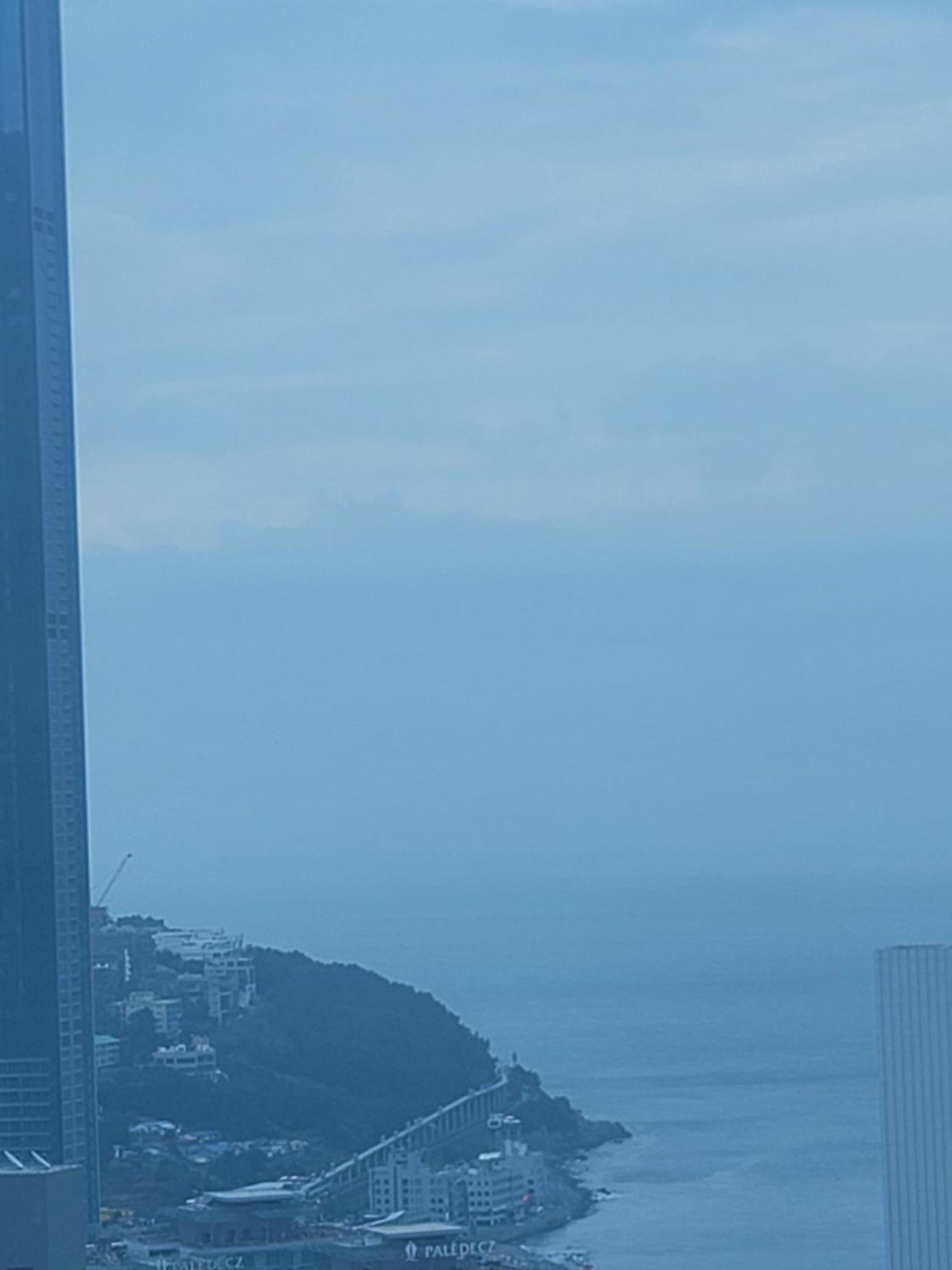 Haeundae Wide Ocean View & Residence Busan Bagian luar foto
