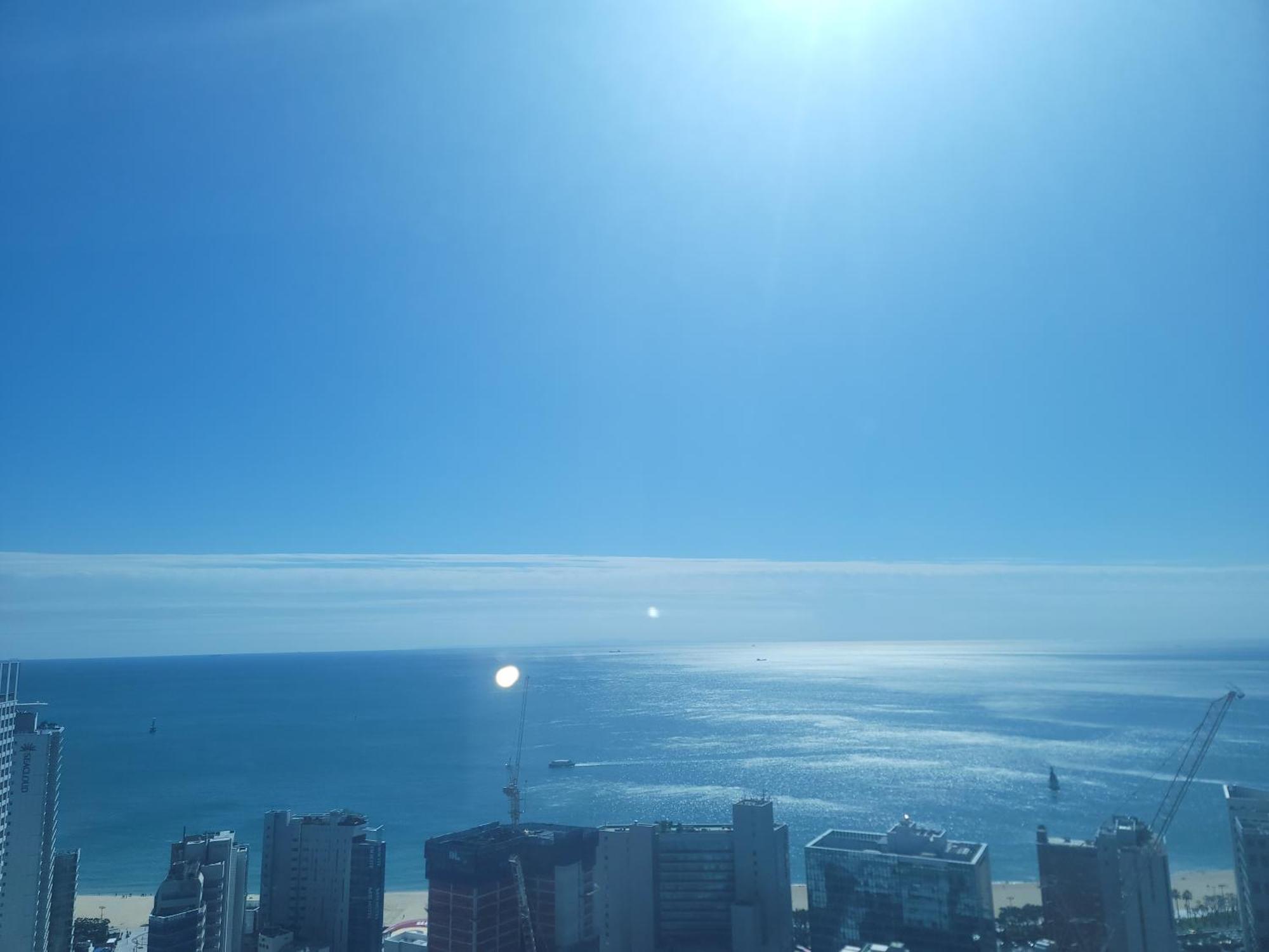 Haeundae Wide Ocean View & Residence Busan Bagian luar foto