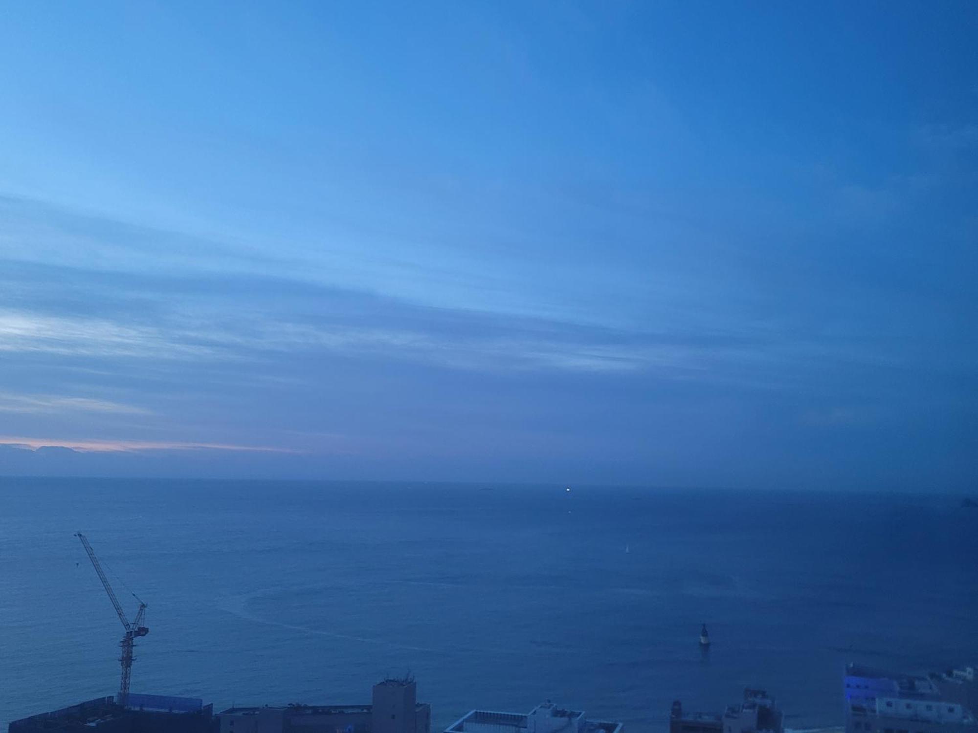 Haeundae Wide Ocean View & Residence Busan Bagian luar foto