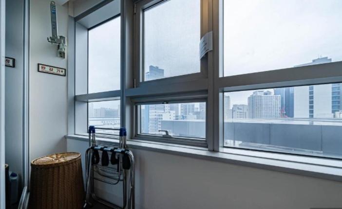 Haeundae Wide Ocean View & Residence Busan Bagian luar foto
